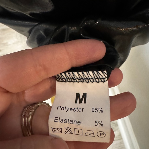 Metallic Bodycon Sleeveless Dress - Picture 4 of 4